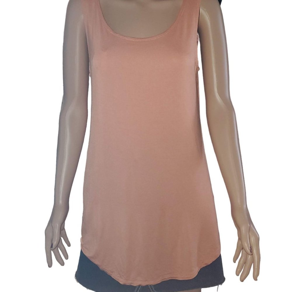 LOGO Layers by Lori Goldstein Sz M Petite Peach Orange Tunic Tank with Round Hem
